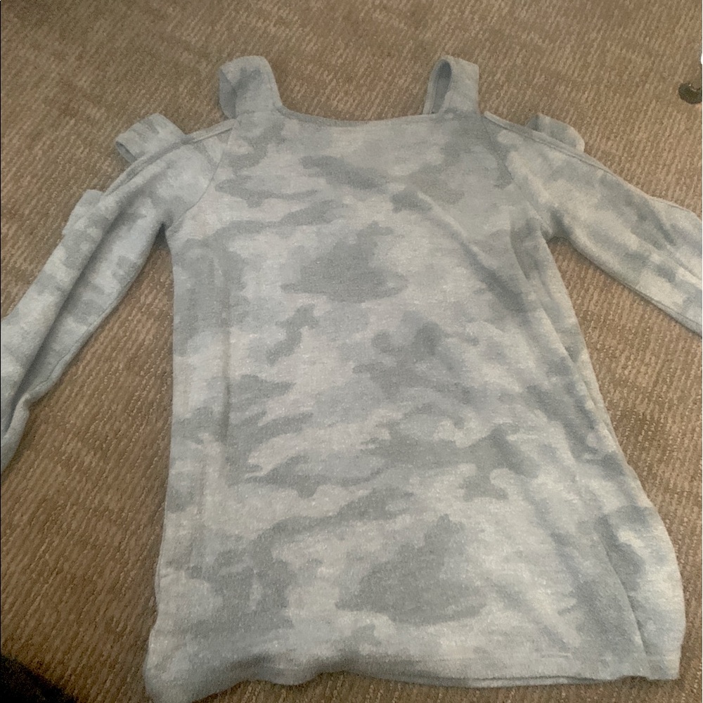 Long sleeve cut out shirt